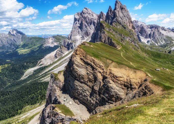 Indicators that drive action: towards a European Competence Centre for Sustainable Tourism D3HUB